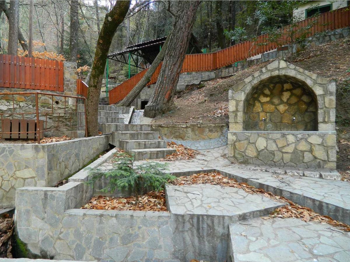 Saint Nicholas Heights Chakistra Luaran gambar